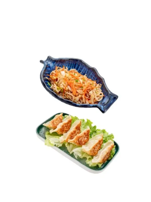 N6 Yaki Udon poulet + Gyoza poulet et légume